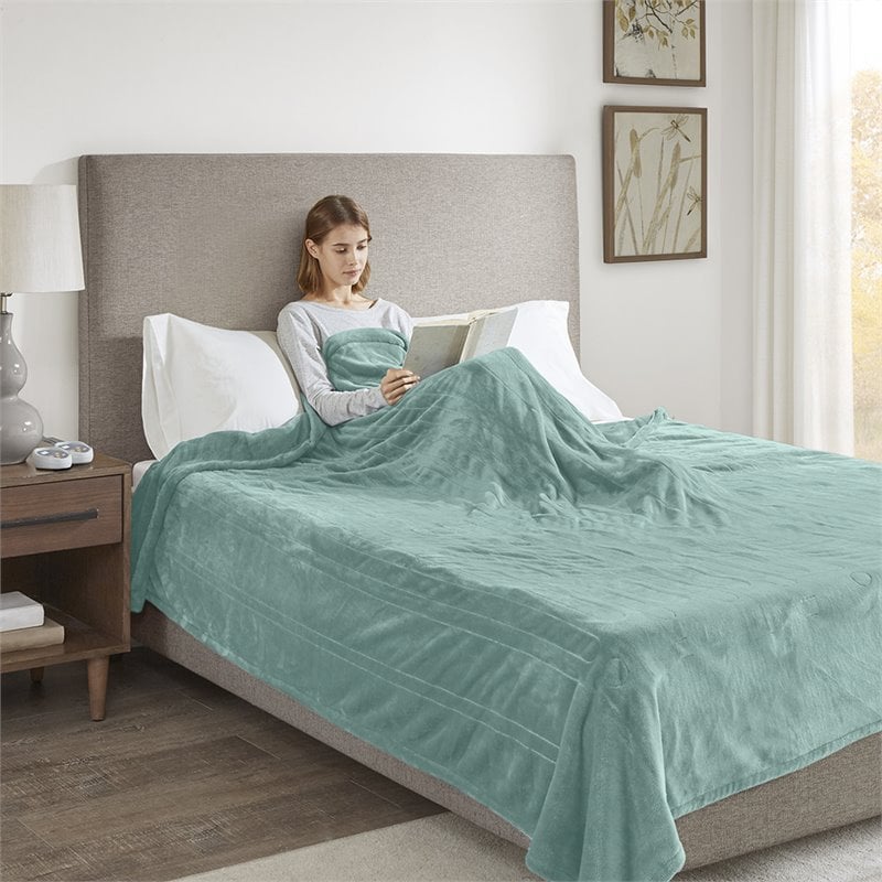 Beautyrest Polyester Solid Microlight Reversible Heated Blanket in Aqua Blue