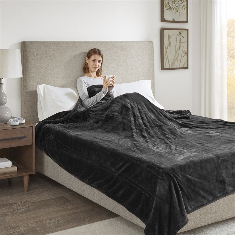 Beautyrest Polyester Solid Microlight Reversible Heated Blanket in Black