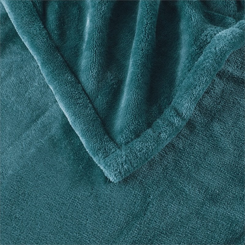Beautyrest Polyester Solid Microlight Heated Throw in Teal Blue