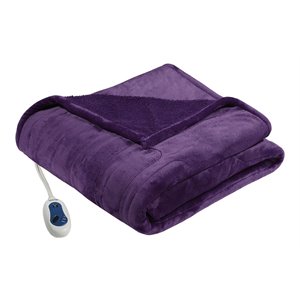 Beautyrest Polyester Solid Microlight Berber Heated Throw in Purple
