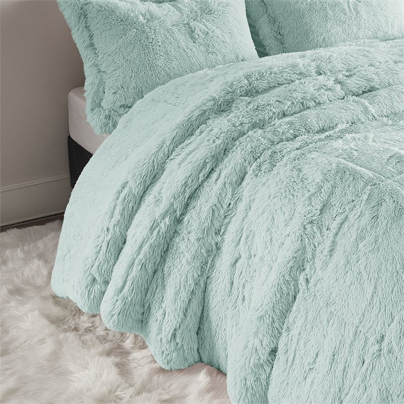 Intelligent Design Polyester Back Solid Shaggy Long Fur Comforter Set in Aqua