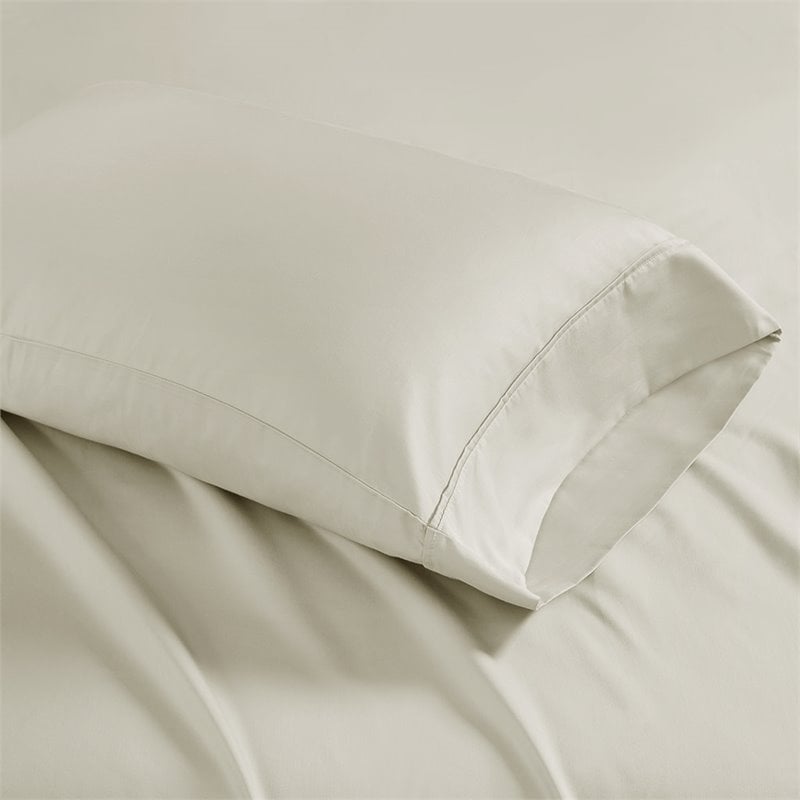 Madison Park Contemporary Cotton Polyester Solid Pillowcase in Ivory