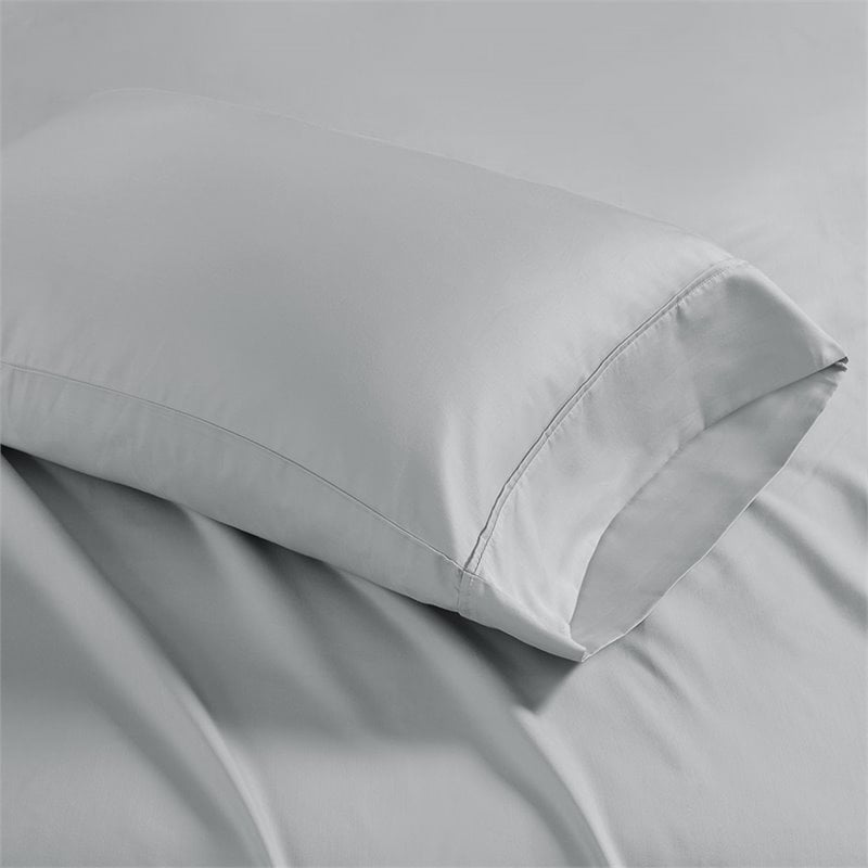 Madison Park Contemporary Cotton Polyester Solid Pillowcase in Gray