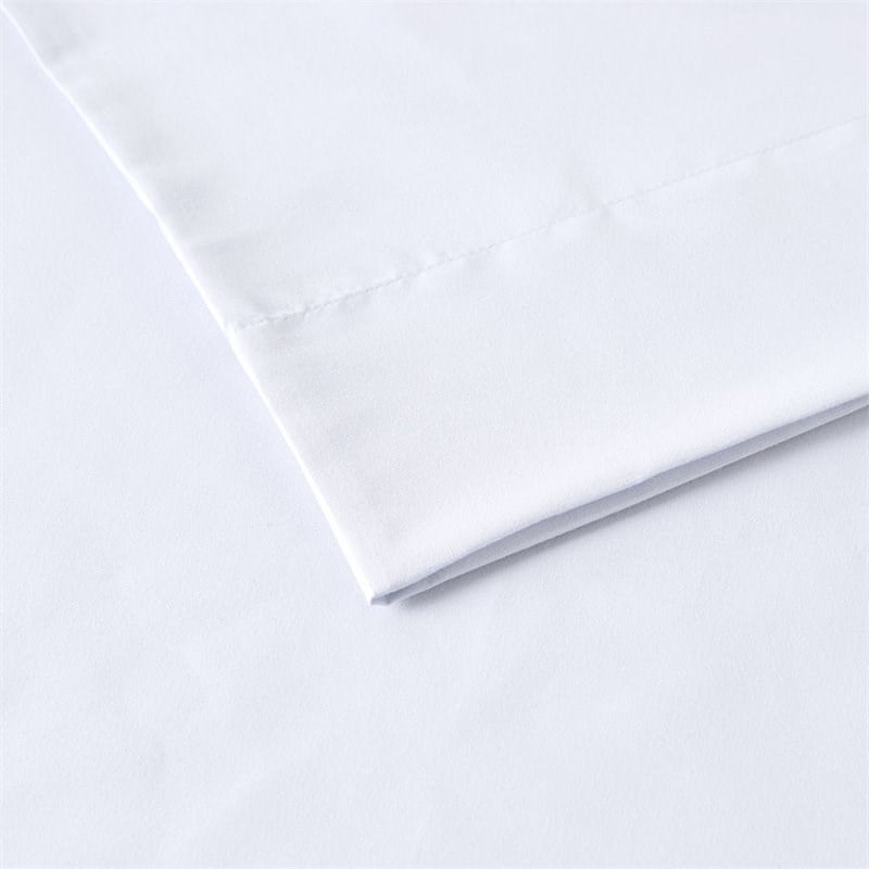 Intelligent Design Polyester Microfiber Fabric Solid Sheet Set in White