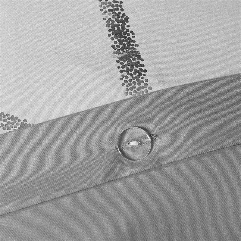 Intelligent Design Polyester Twin/Twin XL Duvet Cover Set in Gray/Silver