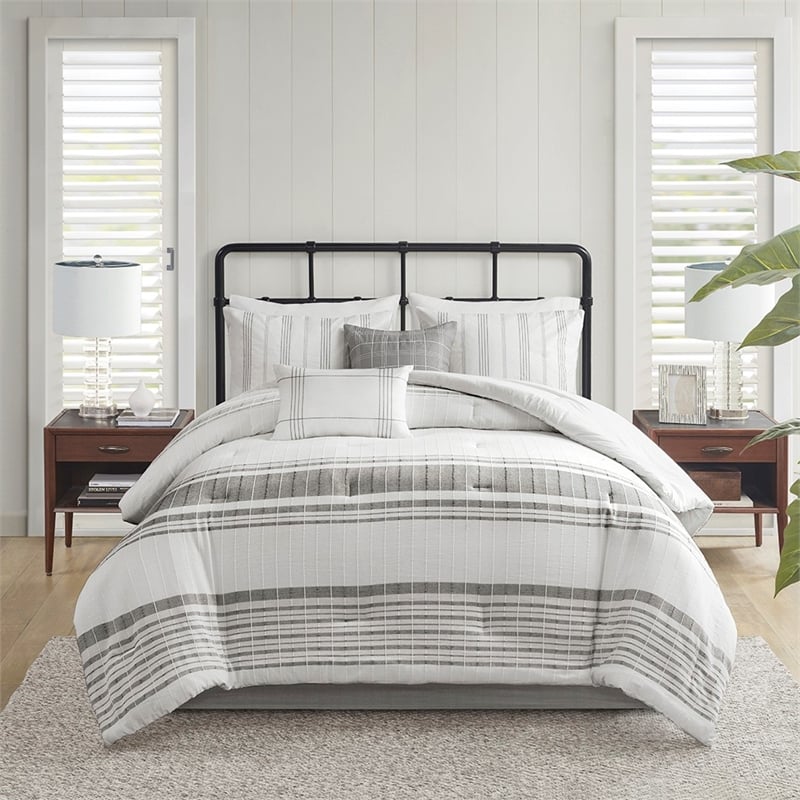 Harbor House 6-Piece Morgan Cotton Jacquard Comforter Set in White