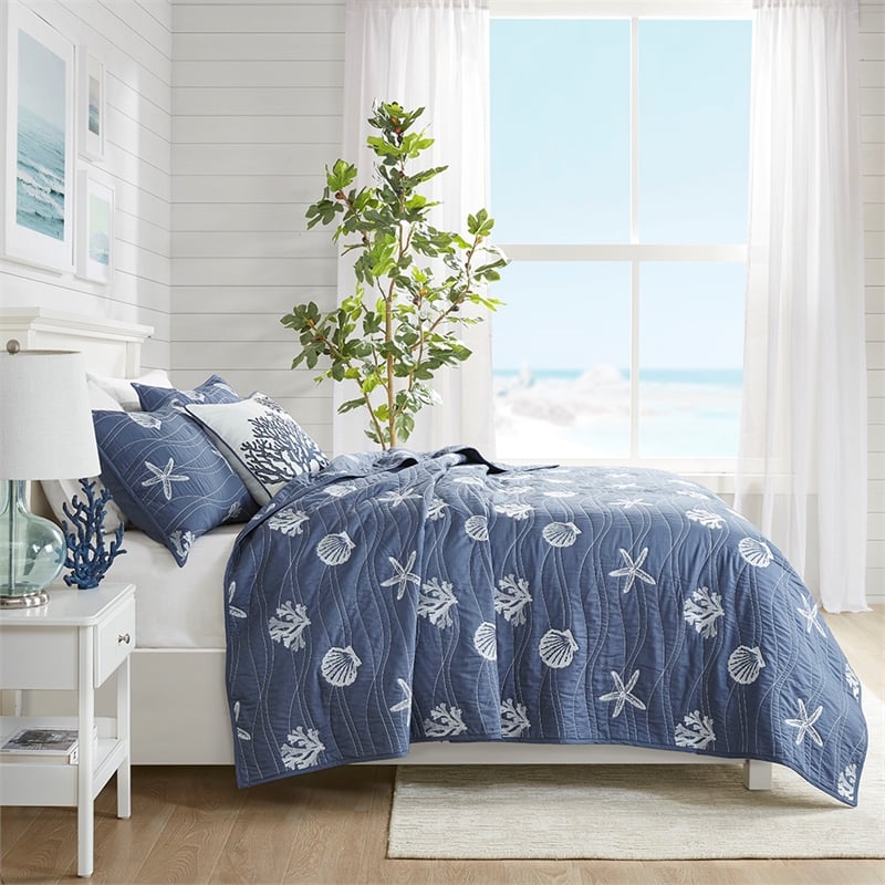 Harbor House Seaside 4-Piece Coastal Cotton Coverlet Set in Navy