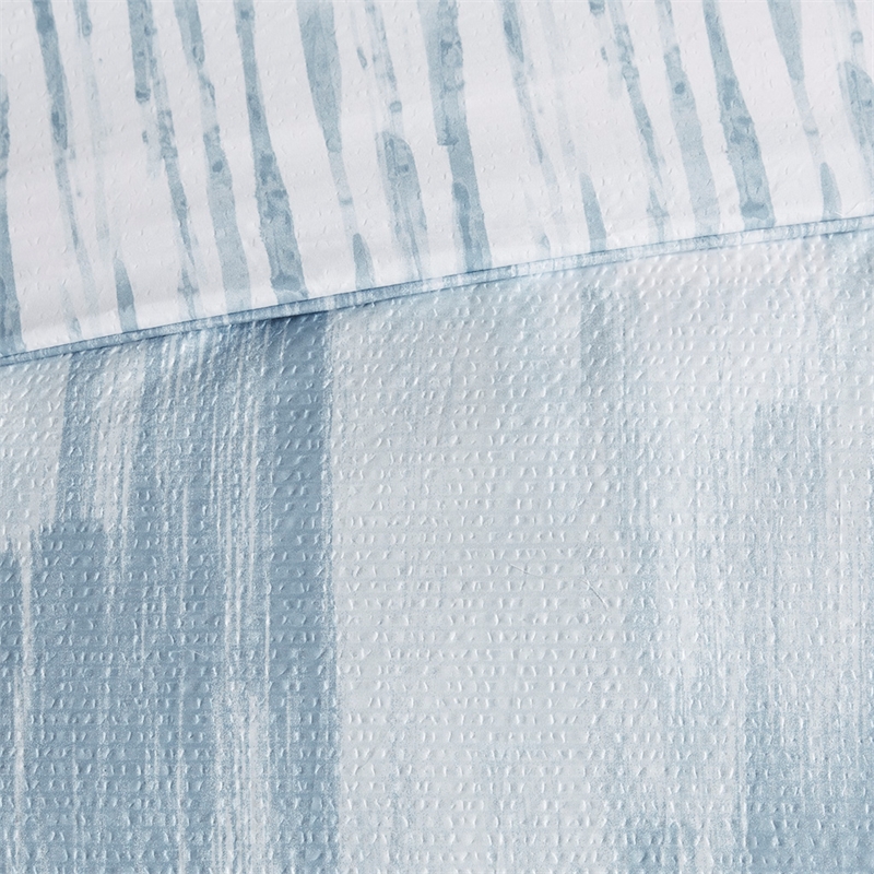 N Natori Brush Stroke 4-Piece Reversible Seersucker Comforter Set in Blue Finish