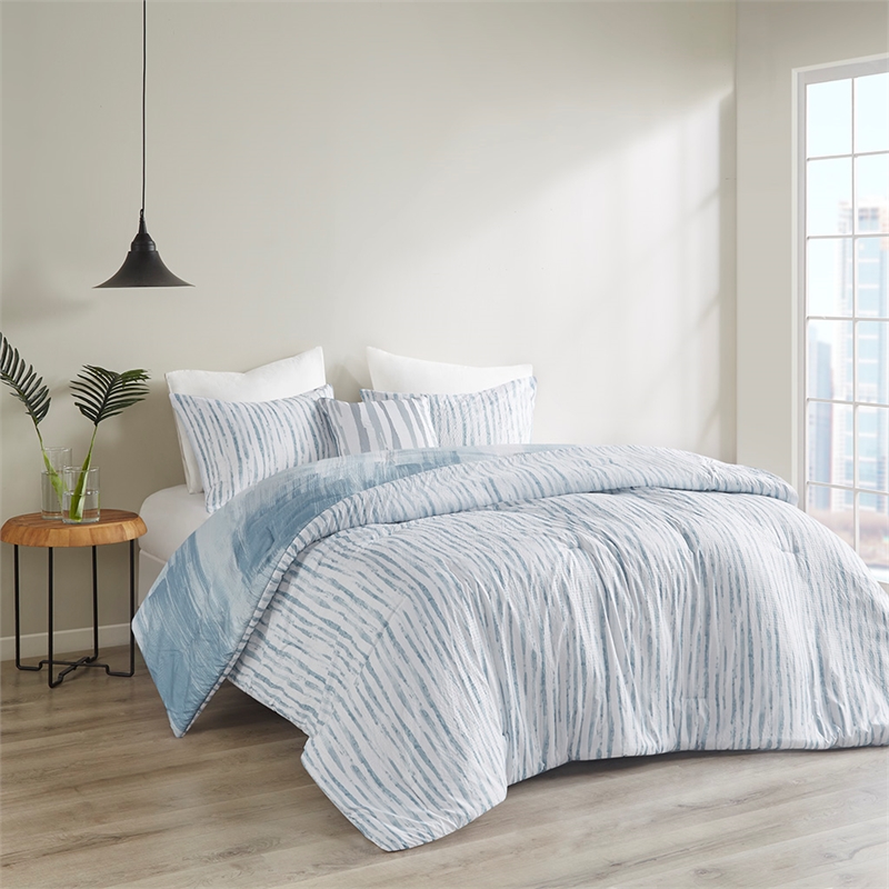 N Natori Brush Stroke 4-Piece Reversible Seersucker Comforter Set in Blue Finish