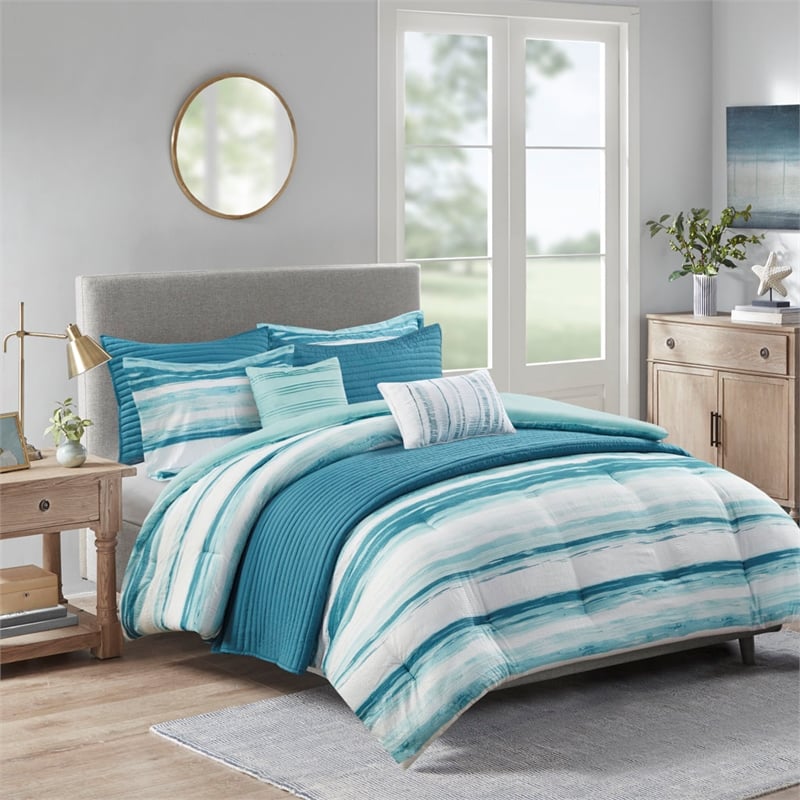 Madison Park Marina 8-Piece Seersucker Comforter and Coverlet Set - Blue