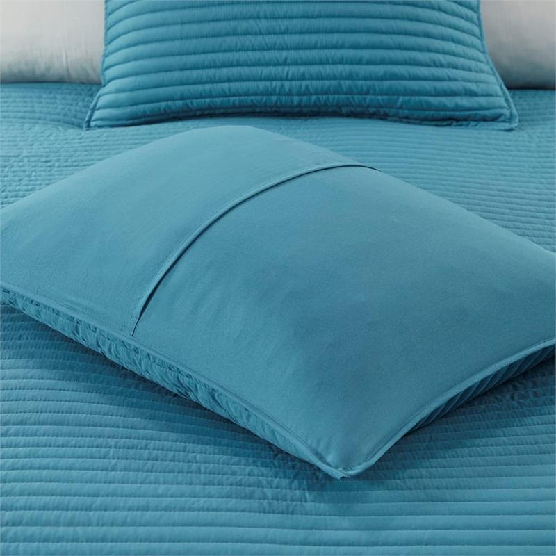Madison Park Marina 8-Piece Seersucker Comforter and Coverlet Set - Blue