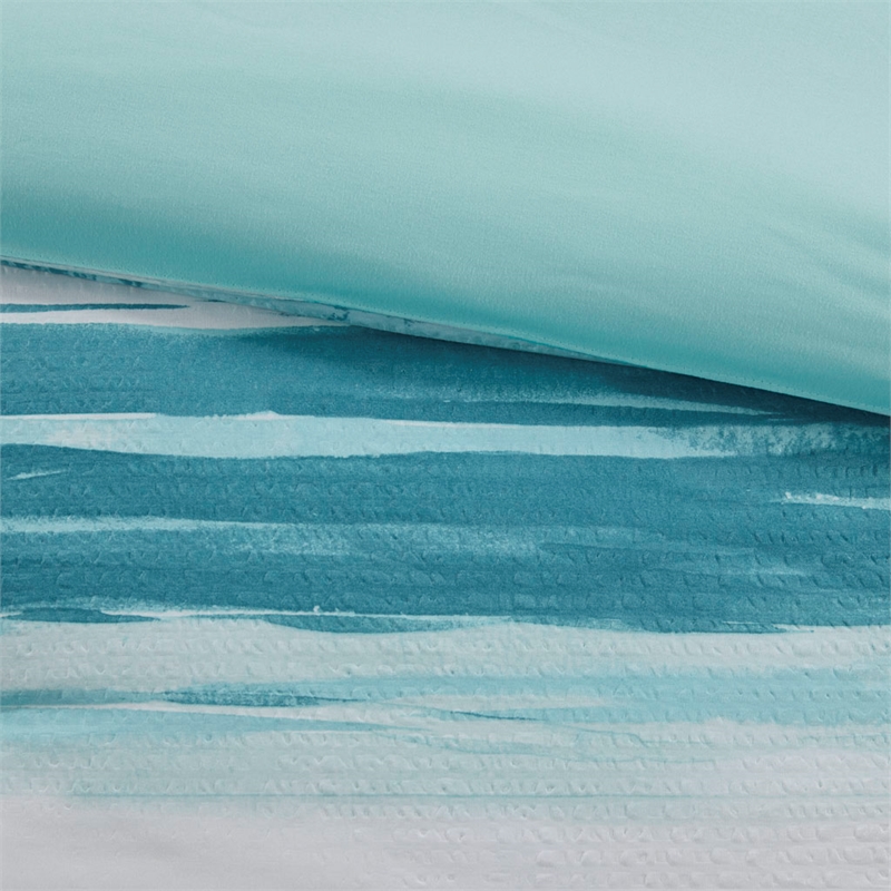 Madison Park Marina 8-Piece Seersucker Comforter and Coverlet Set in Blue