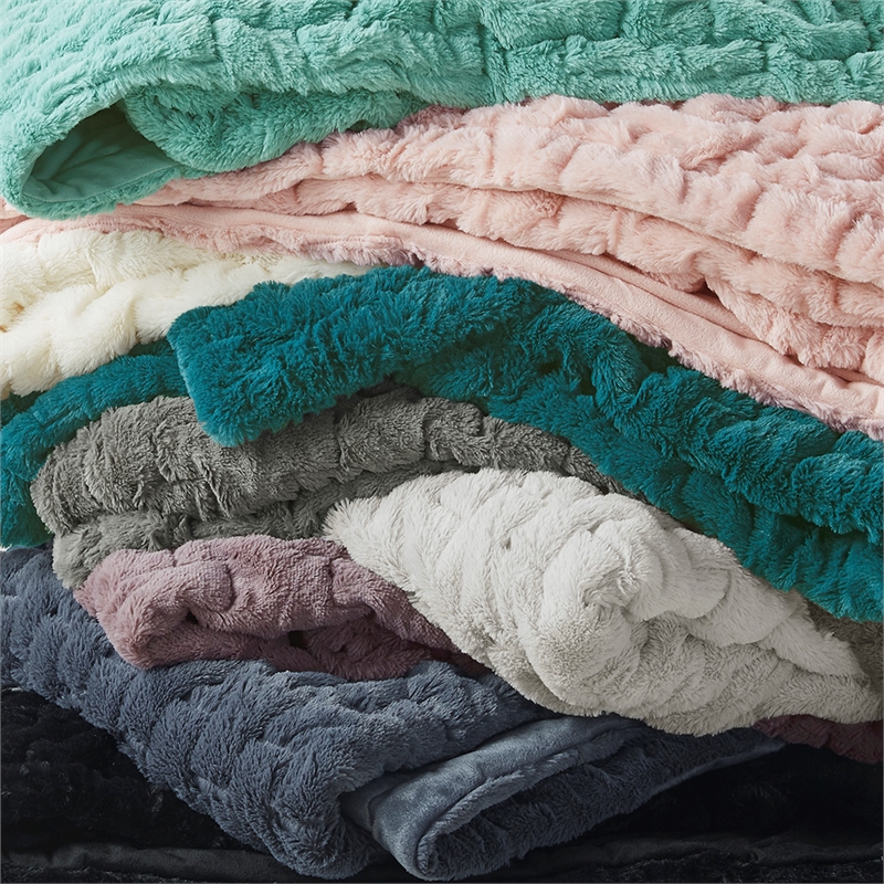 Madison Park Ruched Fur Modern Style Fabric Throw in Slate Blue Finish