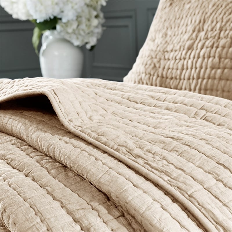Madison Park Signature Serene 3 Piece Hand Quilted Cotton Quilt Set in Linen