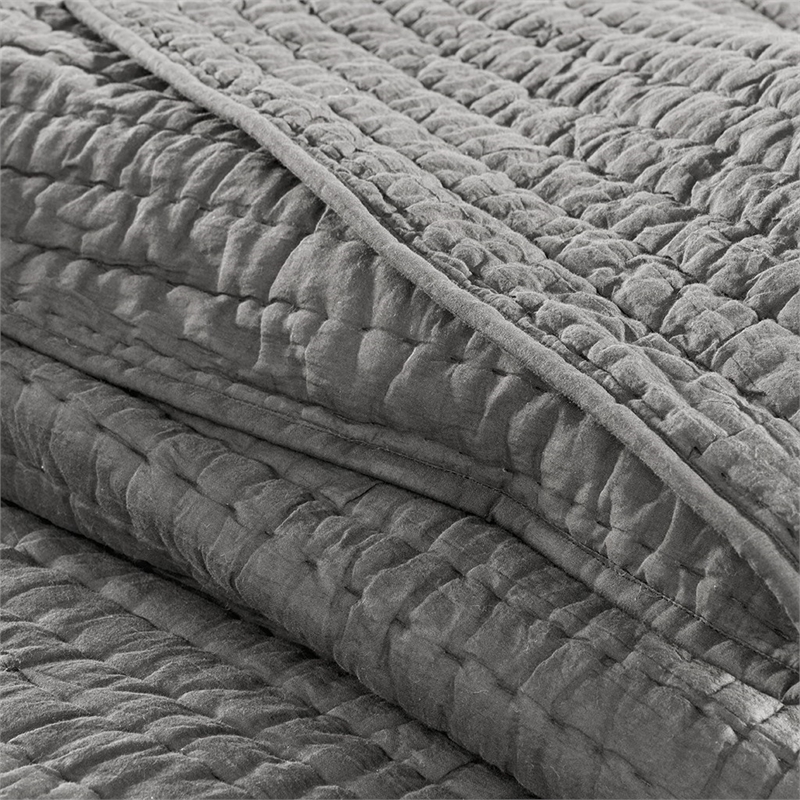 Madison Park Signature Serene 3 Piece Hand Quilted Cotton Quilt Set in Grey
