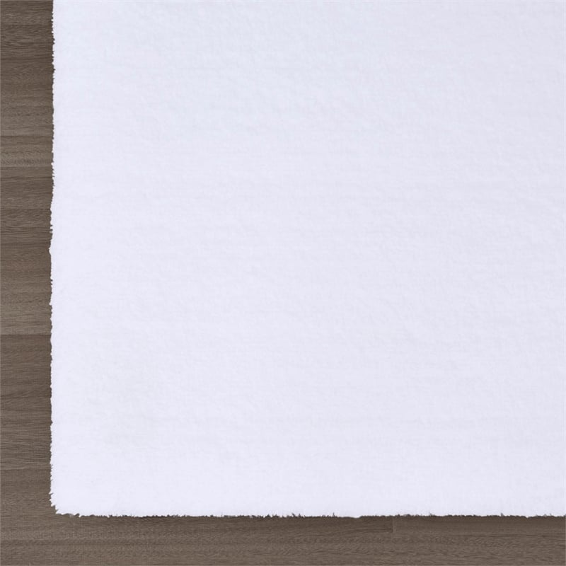 Madison Park Signature Marshmallow Bath Rug in White