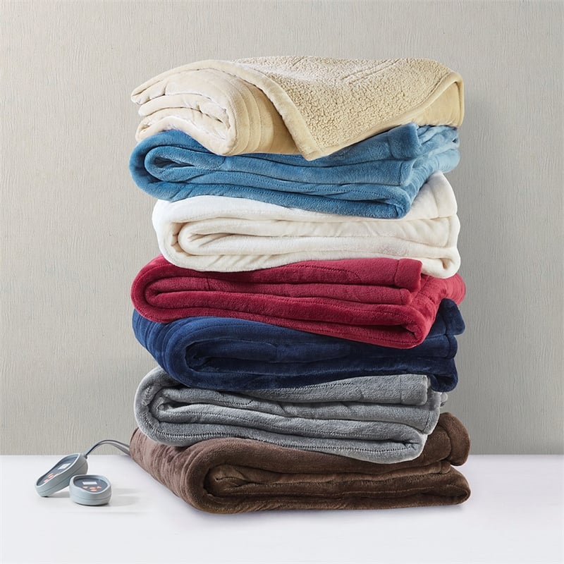 Beautyrest Heated Microlight to Berber Blanket in Grey