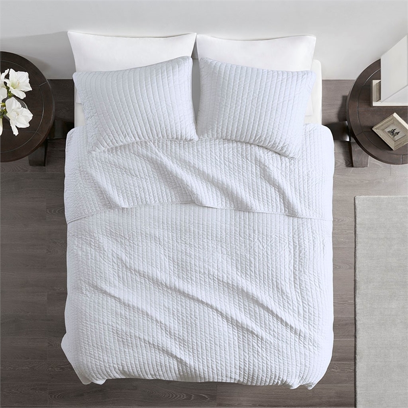 Madison Park Keaton 3 Piece Quilt Set in White