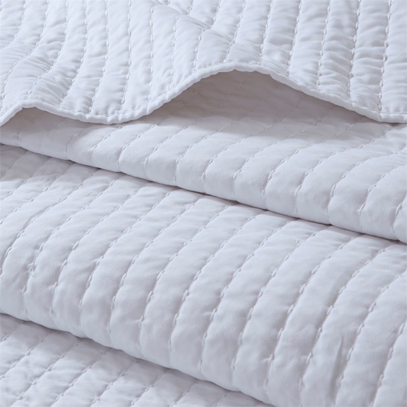 Madison Park Keaton 3 Piece Quilt Set in White