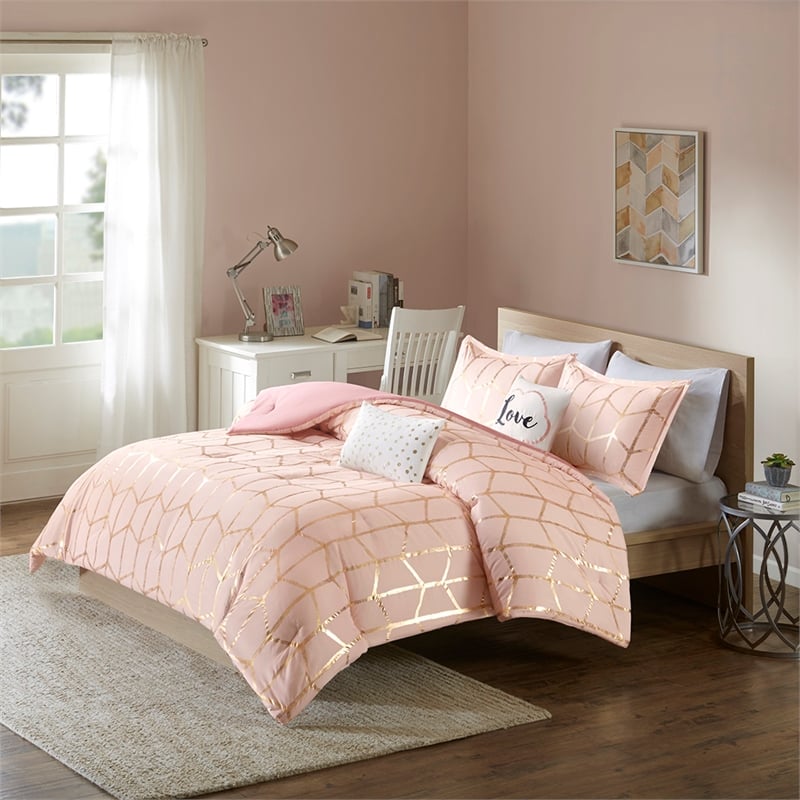 Intelligent Design Raina Metallic Printed Comforter Set in Blush and Gold