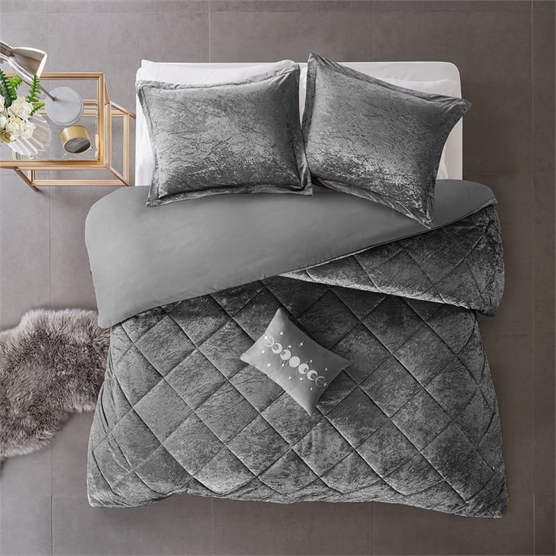 Intelligent Design Felicia Velvet Duvet Cover Set in Grey