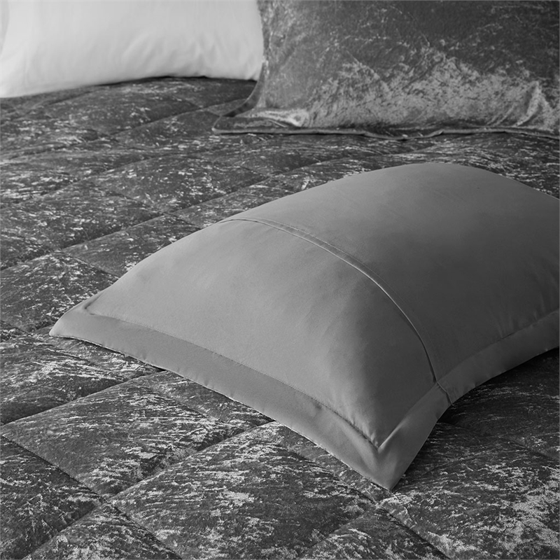Intelligent Design Felicia Velvet Duvet Cover Set in Grey