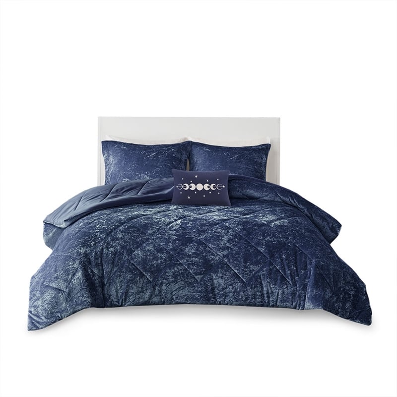 Intelligent Design Felicia Velvet Comforter Set in Navy