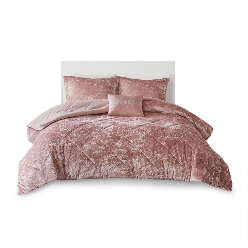 Intelligent Design Felicia Velvet Comforter Set in Blush