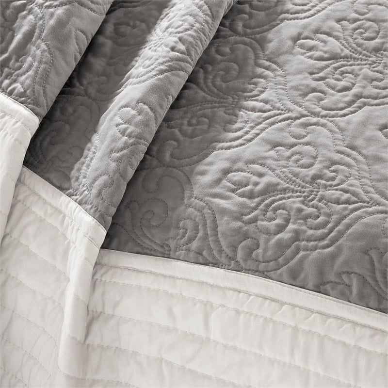Madison Park Attingham 7-Piece Quilt Set w/ Euro Shams & Throw Pillows in Black
