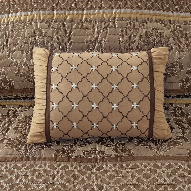Madison Park Bellagio 6-Piece Jacquard Quilt Set with Throw Pillows - Brown/Gold