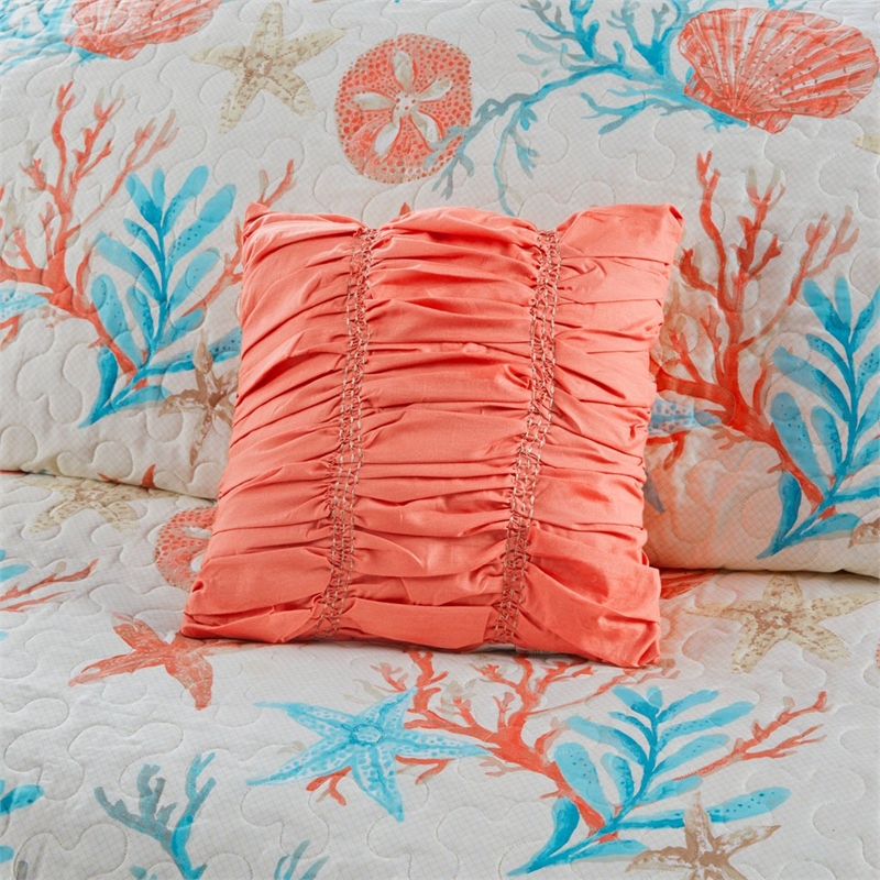 Madison Park Pebble Beach 6-Piece Cotton Quilt Set with Throw Pillows in Coral