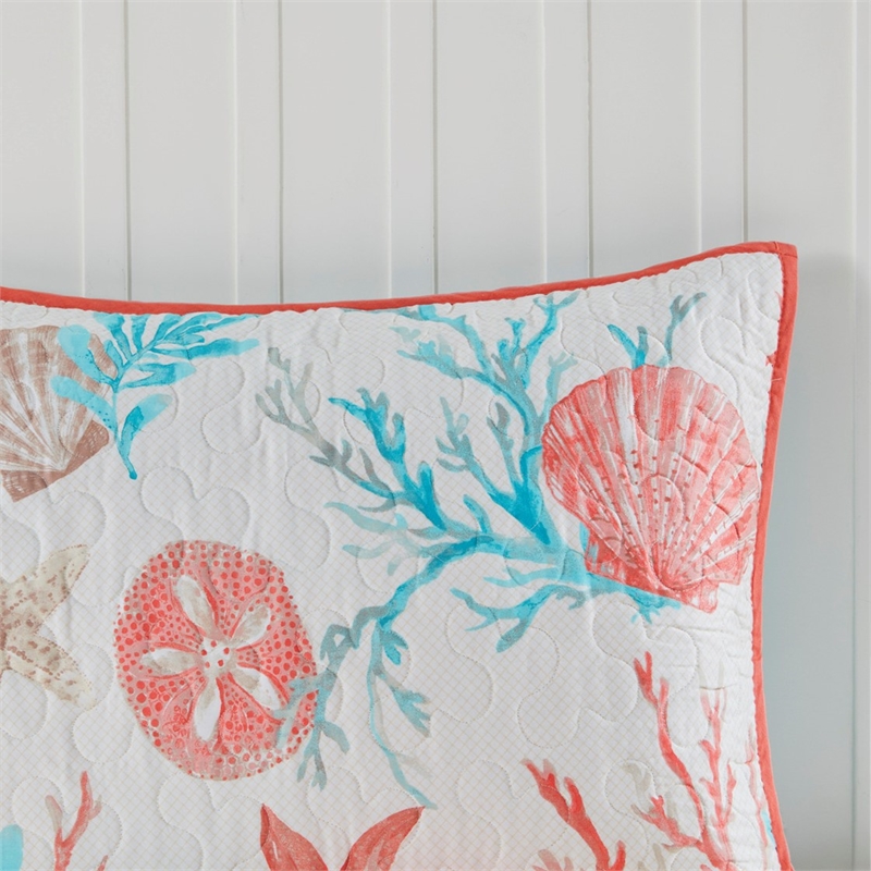 Madison Park Pebble Beach 6-Piece Cotton Quilt Set with Throw Pillows in Coral