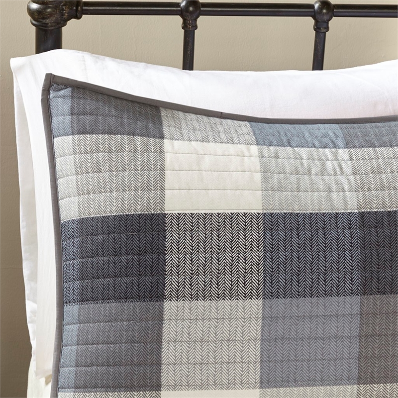 Madison Park Ridge 6-Piece Printed Herringbone Quilt Set w/ Throw Pillows - Gray