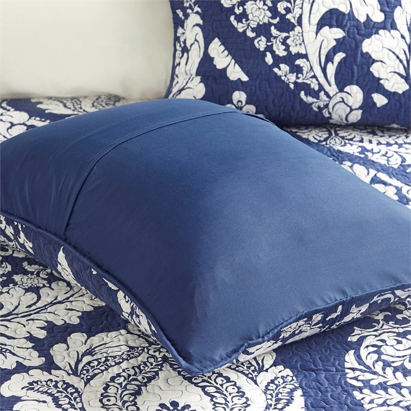 Madison Park Vienna 6-Piece Printed Cotton Quilt Set with Throw Pillows - Indigo