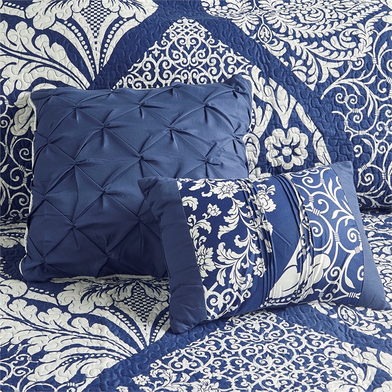 Madison Park Vienna 6-Piece Printed Cotton Quilt Set with Throw Pillows - Indigo