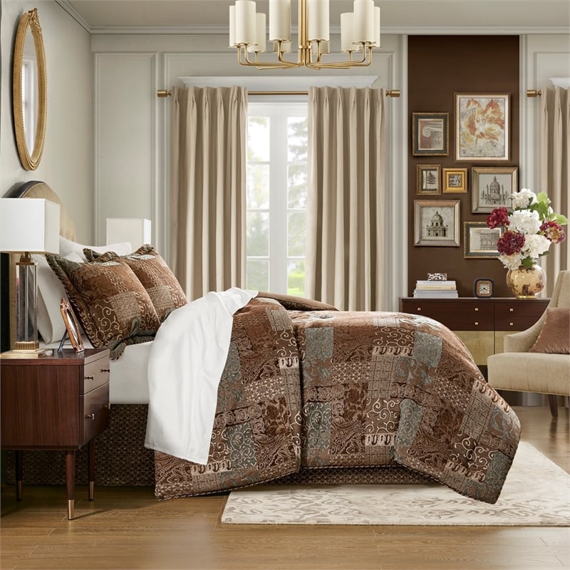 Croscill Classics Galleria 4 Piece Brown Comforter Set in Brown Cal King