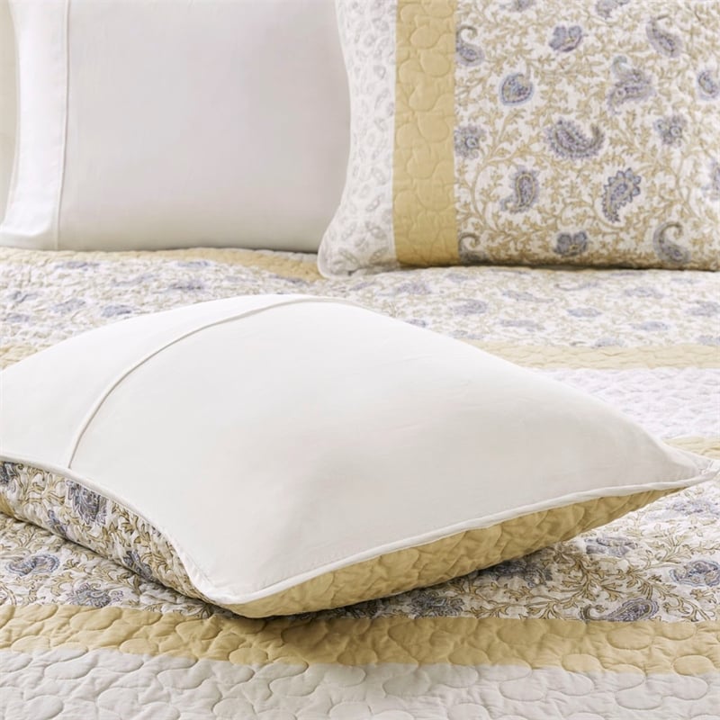 Madison Park 6 Piece Cotton Quilt Set with Throw Pillows in Yellow King/Cal