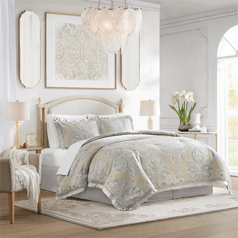 Croscill Classics Loretta 4 Piece Comforter Set in Beige Cal King