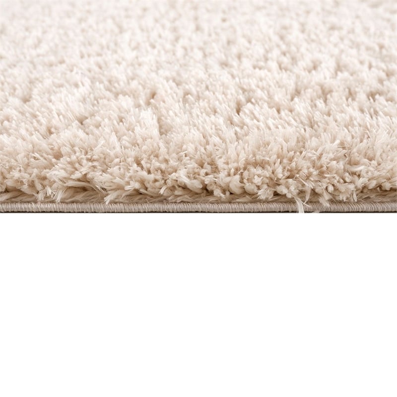 Madison Park Camdyn Super Soft Polyester Shag Area Rug in Cream 5x7'