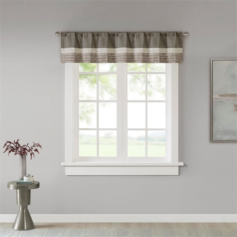 Madison Park Amherst Polyoni Pintuck Window Valance in Natural