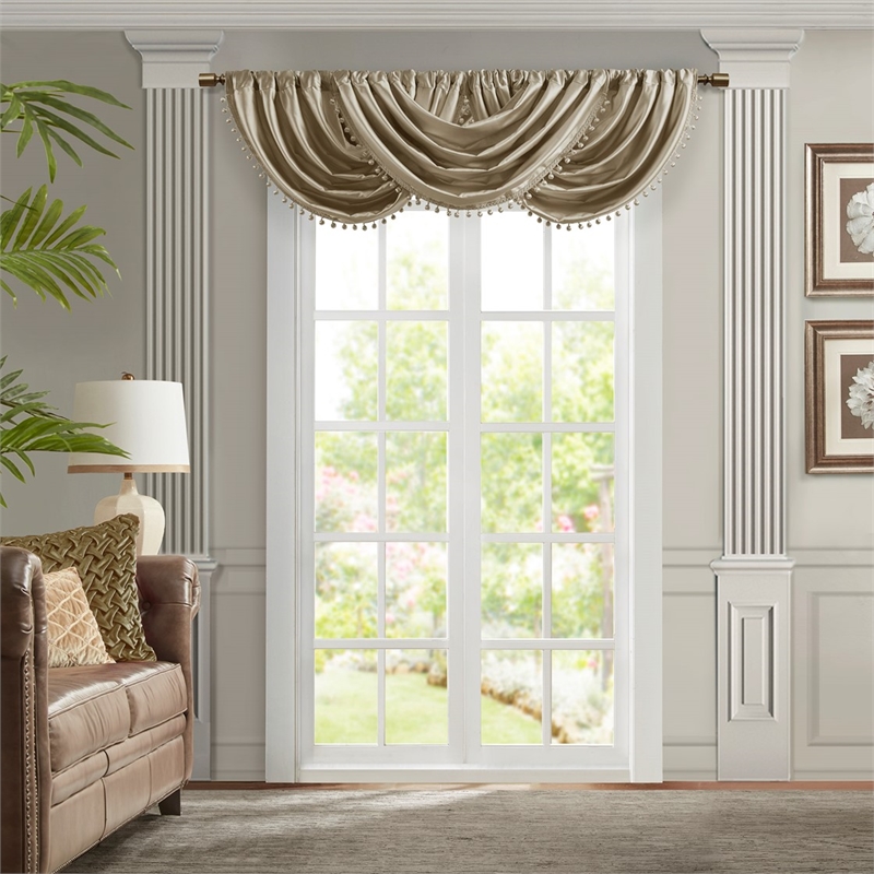 Croscill Classics Avignon Waterfall Valance (Single) in Champagne 38x46