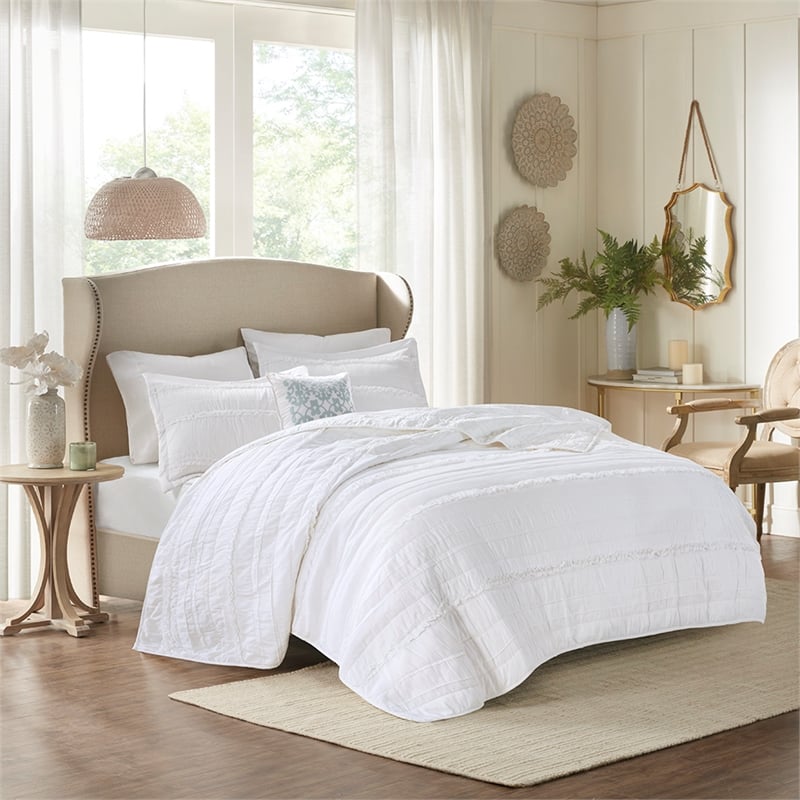 Madison Park Celeste 4-Piece Fabric Ruffle Quilt Set with Throw Pillow in White