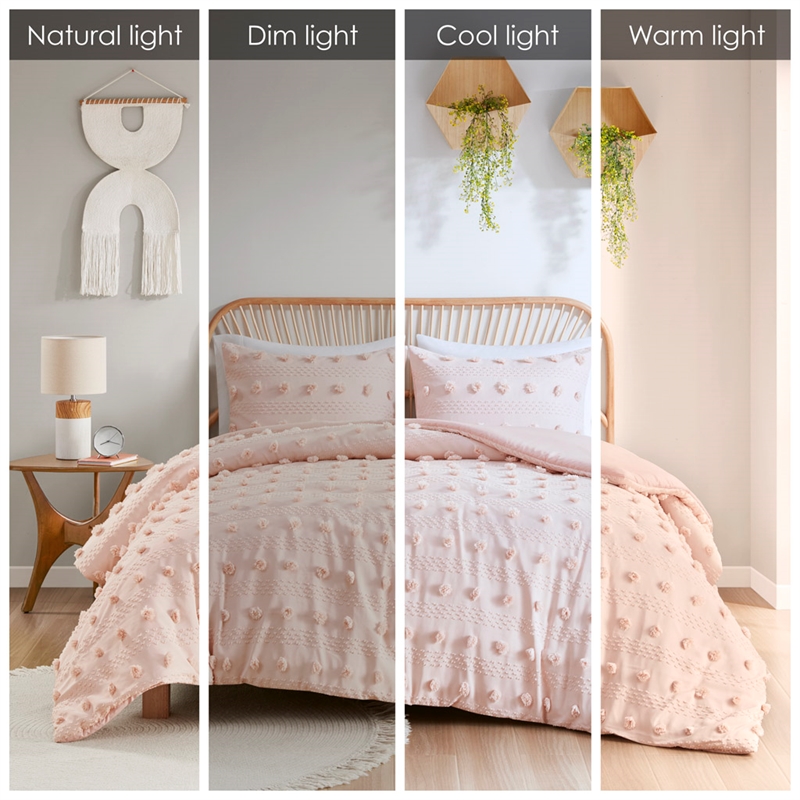 Intelligent Design Lucy Modern Fabric Clip Jacquard Duvet Cover Set in Pink