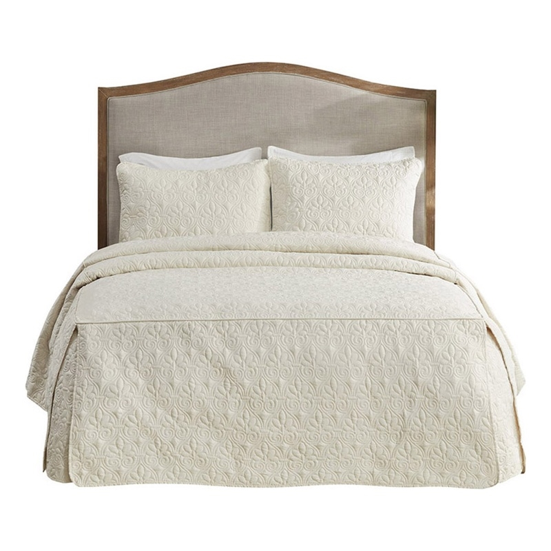 Madison Park Quebec 3-Piece Fabric Fitted Bedspread Set in Cream