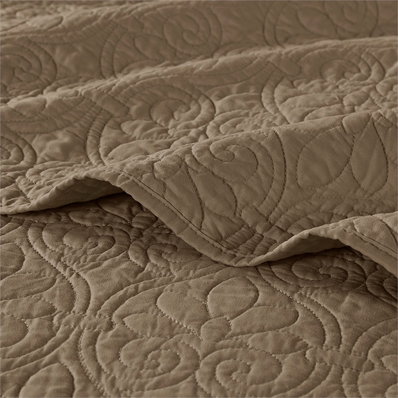 Madison Park Quebec Transitional Fabric Reversible Quilt Set in Mocha Brown