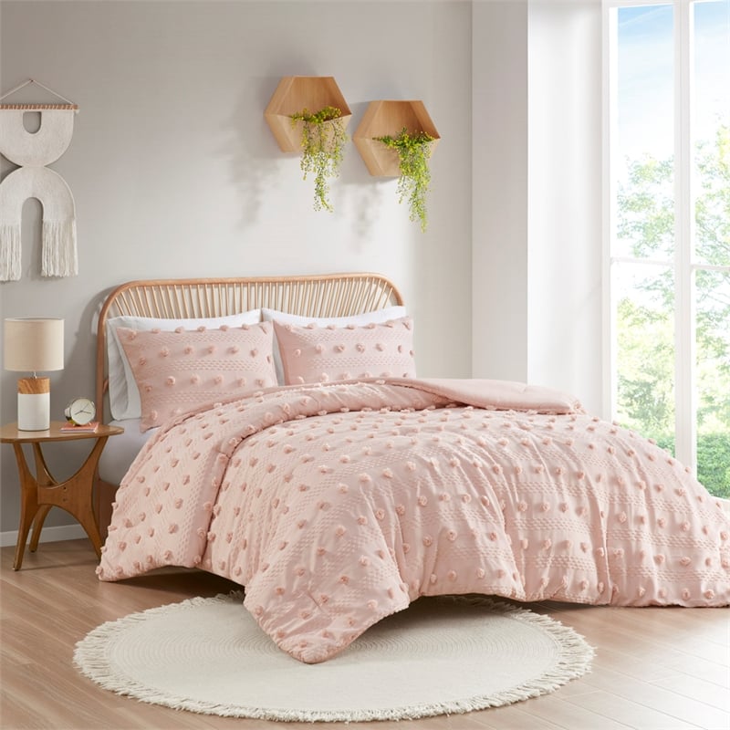 Intelligent Design Lucy Clip Jacquard Fabric Comforter Set in Pink