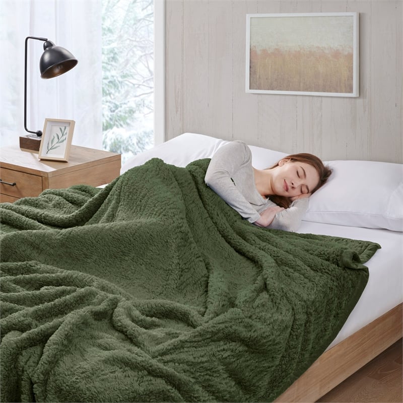 Woolrich Burlington Contemporary Solid Berber Fabric King Blanket in Green