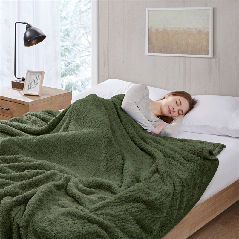 Woolrich Burlington Contemporary Solid Berber Fabric Full/Queen Blanket in Green