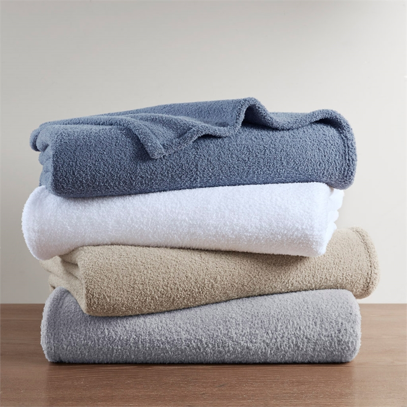 Beautyrest Dream Soft Faux Feathersoft Fabric Full/Queen Blanket in Navy