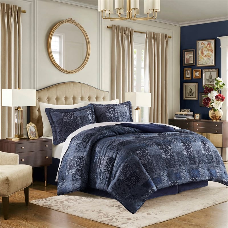 Olliix Croscill Classics Galleria Queen Comforter Set Polyester in Navy